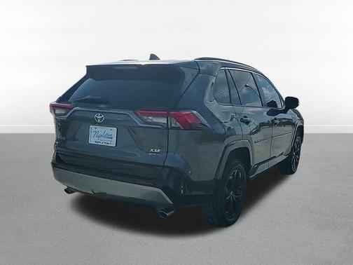 2025 Toyota RAV4 Hybrid SE