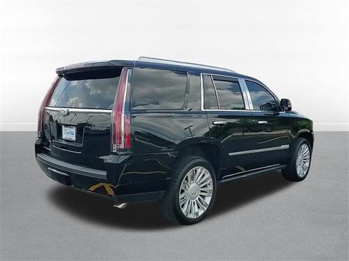 2017 Cadillac Escalade Platinum