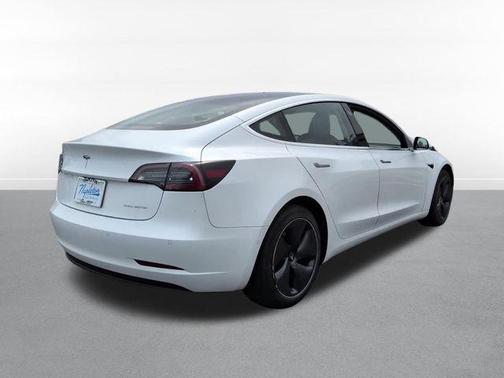 Pearl White Multi-Coat 2020 Tesla Model 3 Long Range