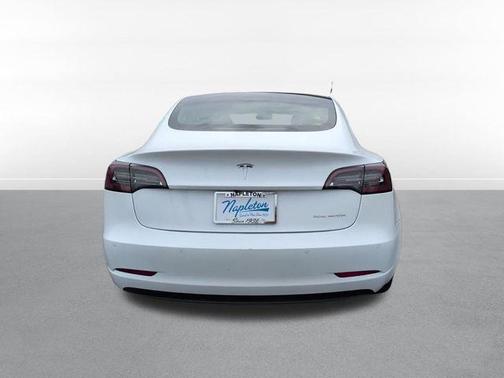Pearl White Multi-Coat 2020 Tesla Model 3 Long Range
