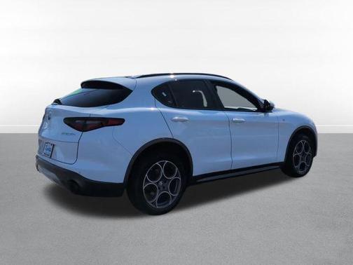 2022 Alfa Romeo Stelvio Ti