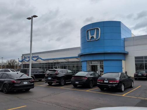 Sterling Gray Metallic 2024 Chevrolet Equinox EV RS