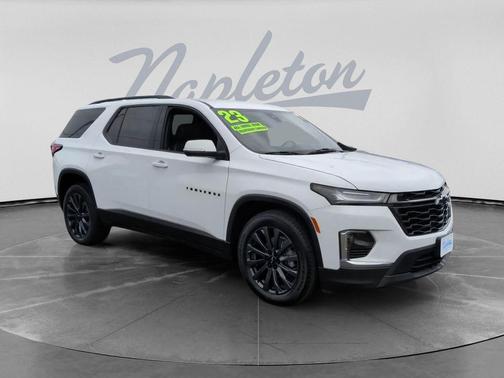 Summit White 2023 Chevrolet Traverse RS