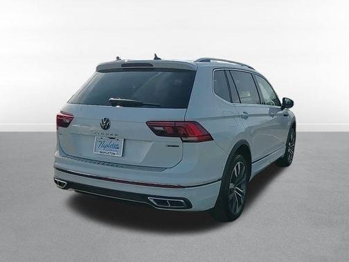 2022 Volkswagen Tiguan 2.0T SEL R-Line 4MOTION