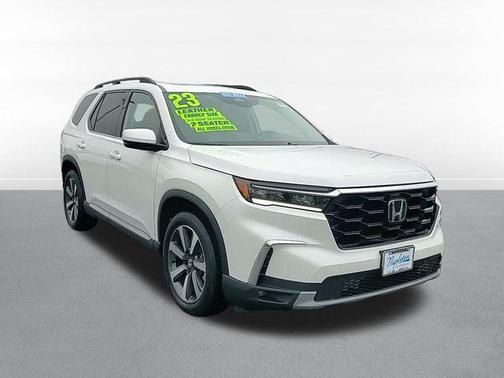 2023 Honda Pilot Touring 8-Passenger
