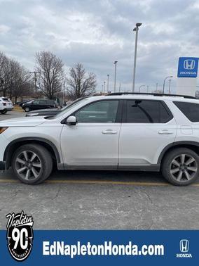 2023 Honda Pilot Touring 8-Passenger