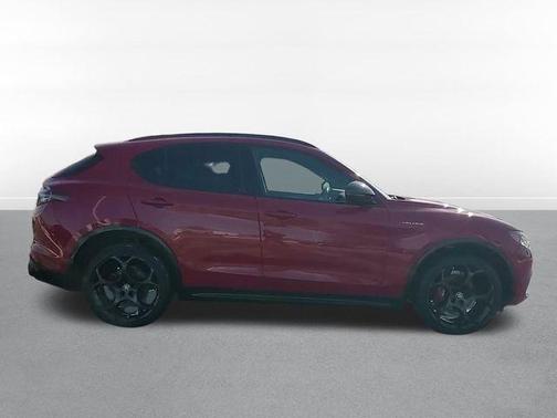 2024 Alfa Romeo Stelvio Veloce AWD