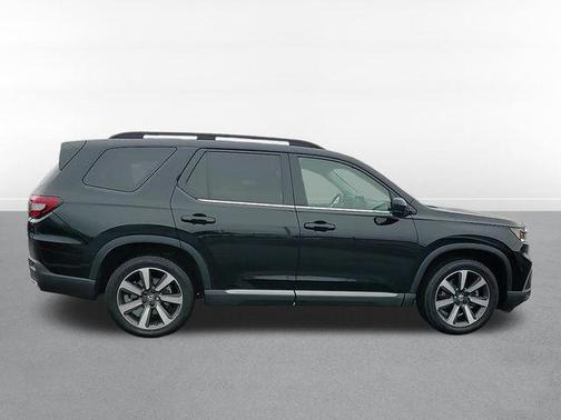 2023 Honda Pilot AWD Elite