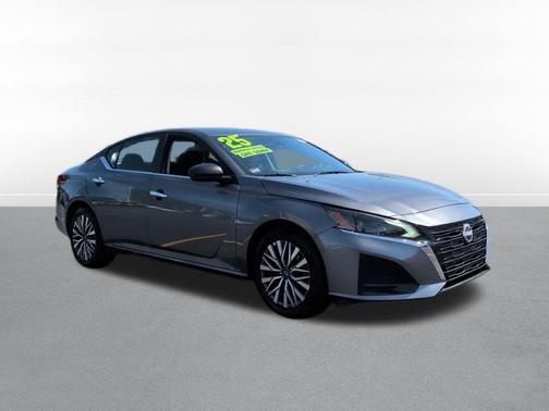 Gun Metallic 2025 Nissan Altima 2.5 SV