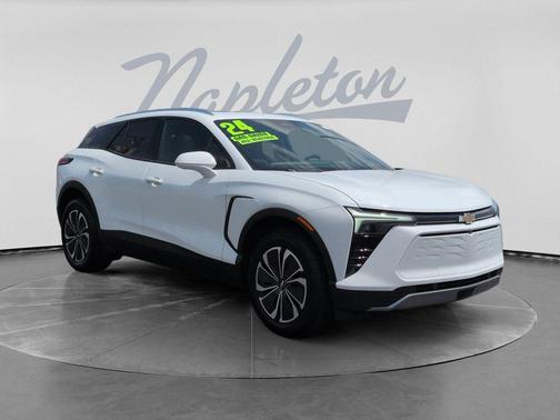 Summit White 2024 Chevrolet Blazer EV eAWD LT