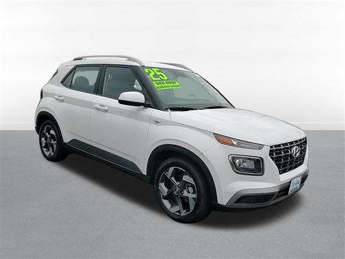 2025 Hyundai VENUE SEL