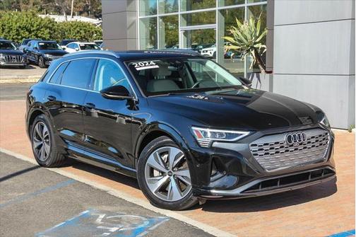 2024 Audi Q8 e-tron Premium Plus quattro