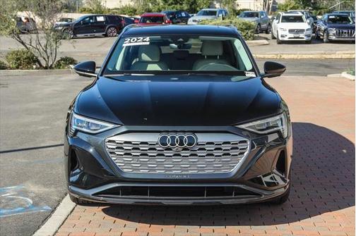 2024 Audi Q8 e-tron Premium Plus quattro