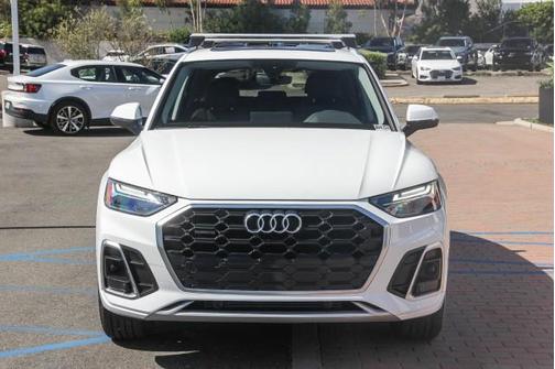 2024 Audi Q5 45 S line Premium