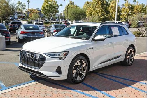 2021 Audi e-tron Premium quattro