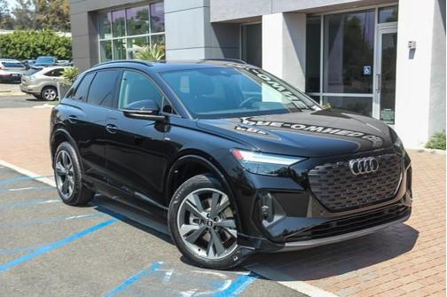 2023 Audi Q4 e-tron Premium Plus 50 quattro