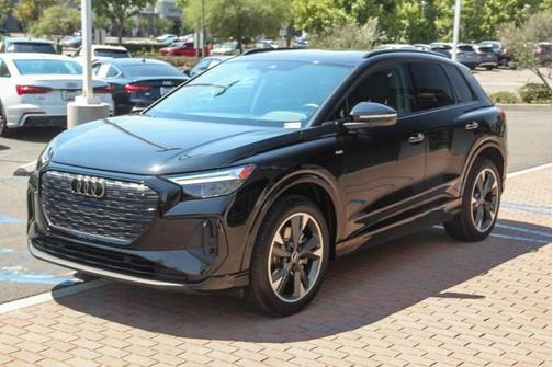 2023 Audi Q4 e-tron Premium Plus 50 quattro