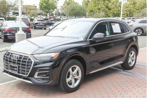 2023 Audi Q5 Premium 40 TFSI quattro S tronic