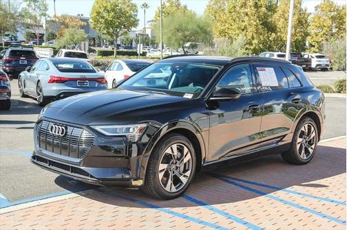 2021 Audi e-tron Premium quattro