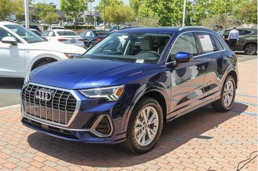 2024 Audi Q3 45 S line Premium Plus