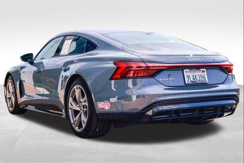 2024 Audi e-tron GT Premium Plus quattro