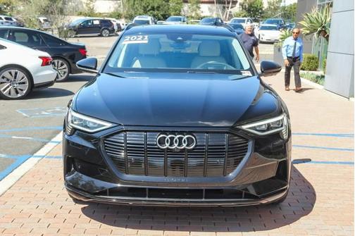 2021 Audi e-tron Prestige quattro