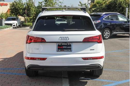 2024 Audi Q5 40 Premium Plus