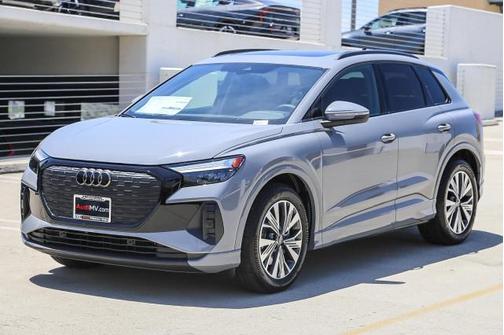 2025 Audi Q4 e-tron Premium 45 RWD