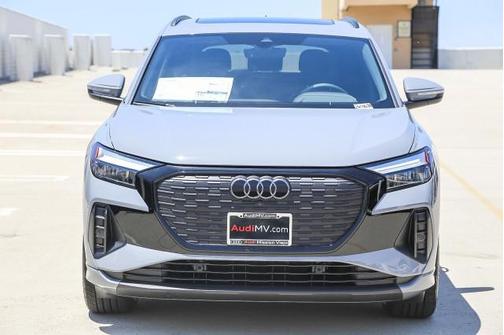 2025 Audi Q4 e-tron Premium 45 RWD