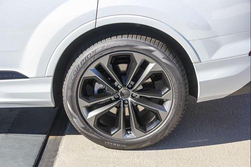 2026 Audi Q7 55 Premium Plus