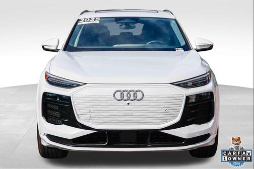 2025 Audi Q6 e-tron Premium Plus quattro