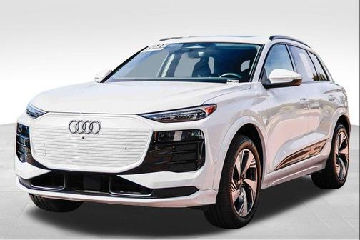 2025 Audi Q6 e-tron Premium Plus quattro