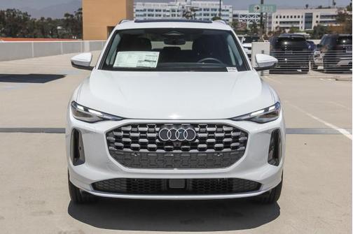 2025 Audi Q5 Premium