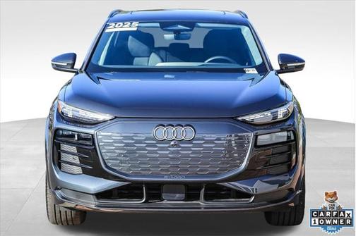 2025 Audi Q6 e-tron Premium Plus quattro