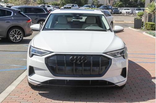 2022 Audi e-tron Premium
