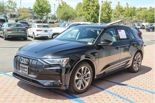 2021 Audi e-tron Premium quattro