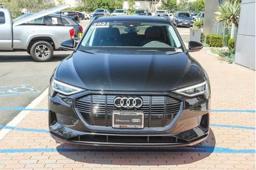 2021 Audi e-tron Premium quattro