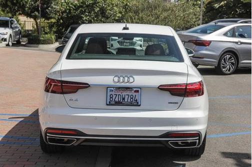 2022 Audi A4 40 Premium