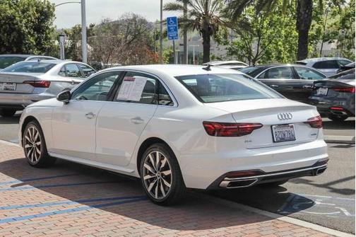 2022 Audi A4 40 Premium
