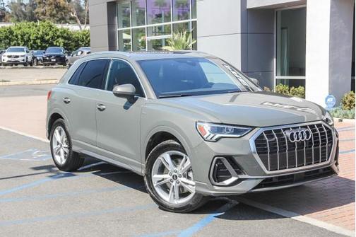 2024 Audi Q3 45 S line Premium Plus