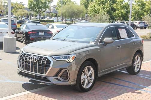 2024 Audi Q3 45 S line Premium Plus