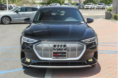 2022 Audi e-tron Premium
