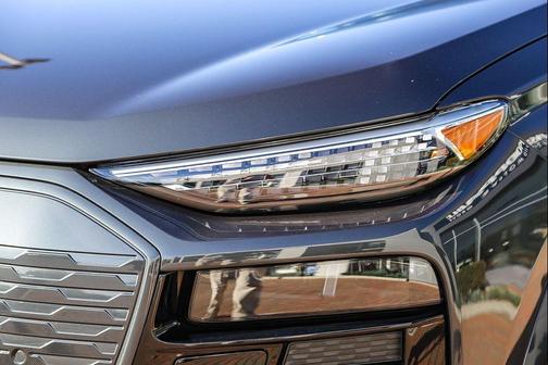 2025 Audi Q6 e-tron Premium Plus quattro