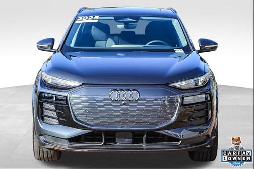 2025 Audi Q6 e-tron Premium Plus quattro