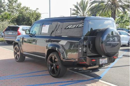2024 Land Rover Defender 130 P400 X