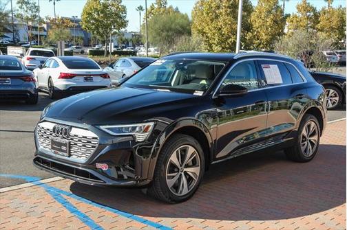 2024 Audi Q8 e-tron Premium Plus quattro