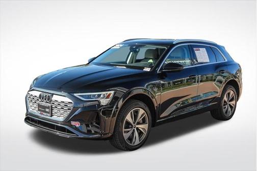 2024 Audi Q8 e-tron Premium Plus quattro