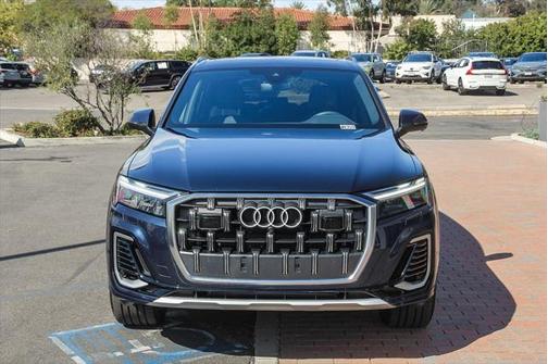 2025 Audi Q7 Premium 45 TFSI quattro Tiptronic