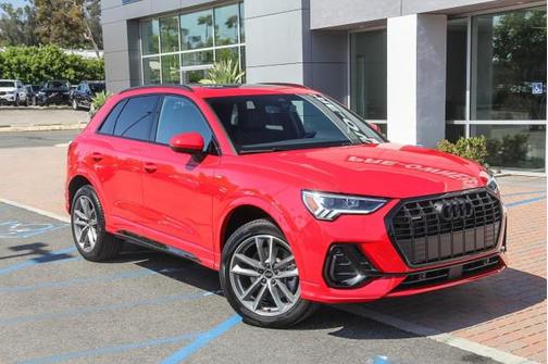 2024 Audi Q3 Premium 45 TFSI S line quattro Tiptronic