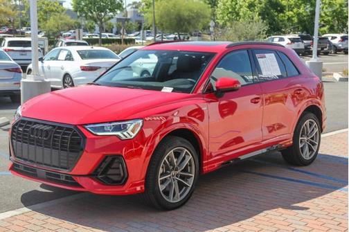 2024 Audi Q3 Premium 45 TFSI S line quattro Tiptronic
